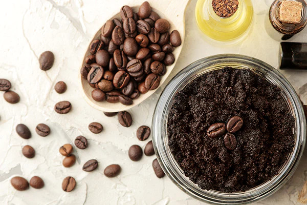 ways to use coffee for its hair benefits