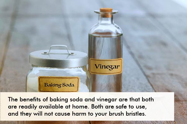 benefits of using baking soda and vinegar as natural cleansers