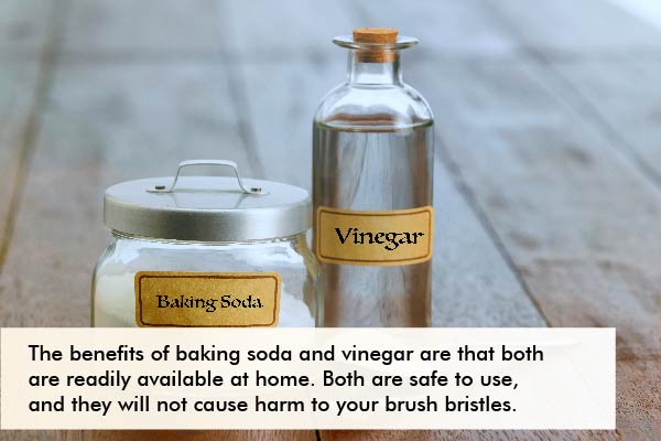 How to Clean Hairbrushes With Vinegar & Baking Soda